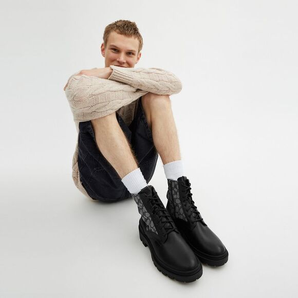 NWT Coach Outlet Charlie Boot In Signature Jacquard - Picture 4 of 5